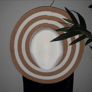 MAGID UPF 50+ Sun Straw Hat c